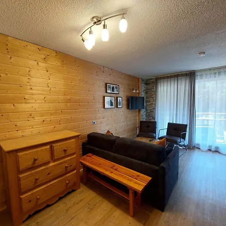 Appartement Calme Avec Balcon, Près Des Pistes, Parking Inclus - Fr-1-516-222 *
